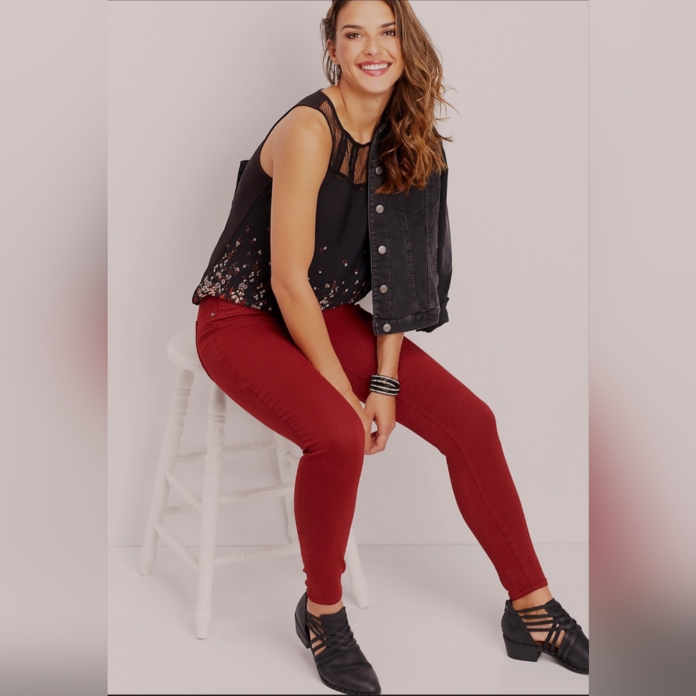 Maurices~ Denim Flex Rich Red Color Jegging Size S/M
